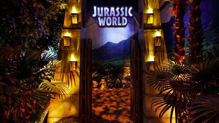 jurassic world exposition